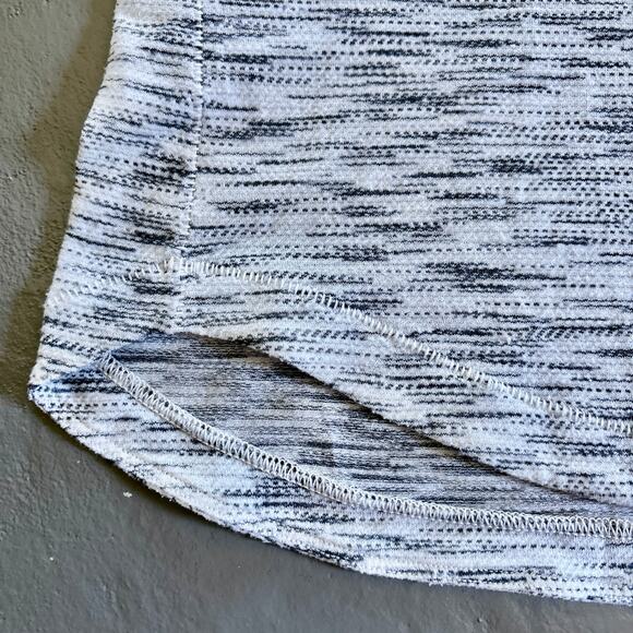 Lululemon What The Sport Tee Tiger Space Dye Black White V-Neck Shirt Size 6 - Picture 5 of 10